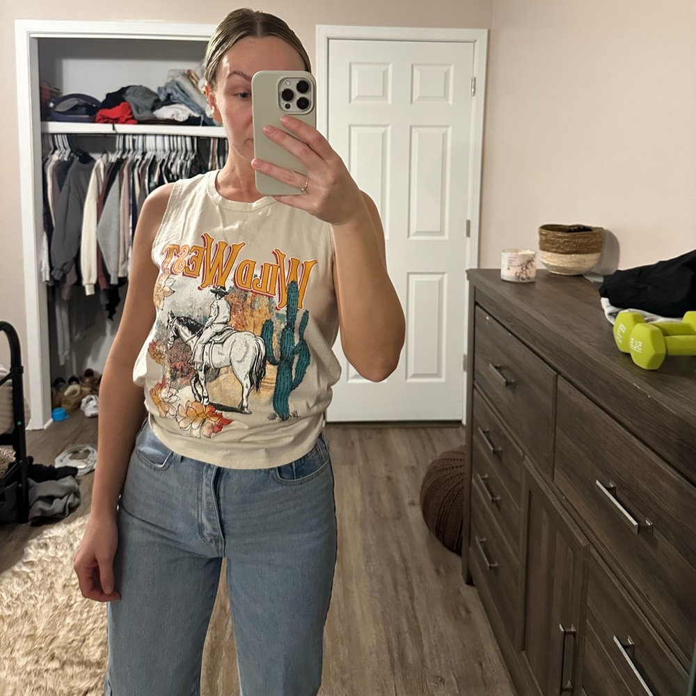 Vintage Graphic Muscle Tee - Cream